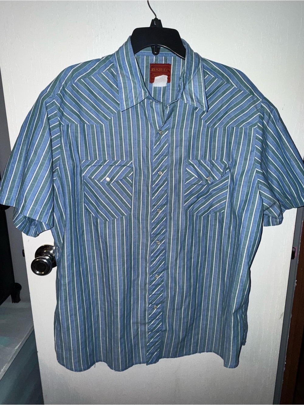 Rustler Men’s Short Sleeve Blue and White Striped Button-Up Shirt